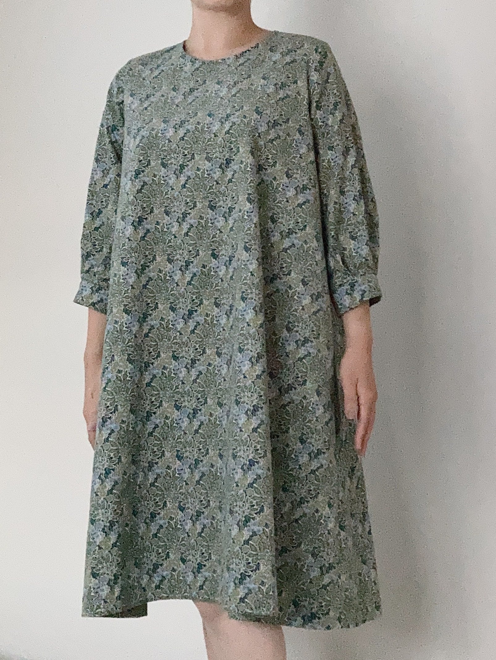 特別オーダー》リバティコーデュロイワンピース – mercerie