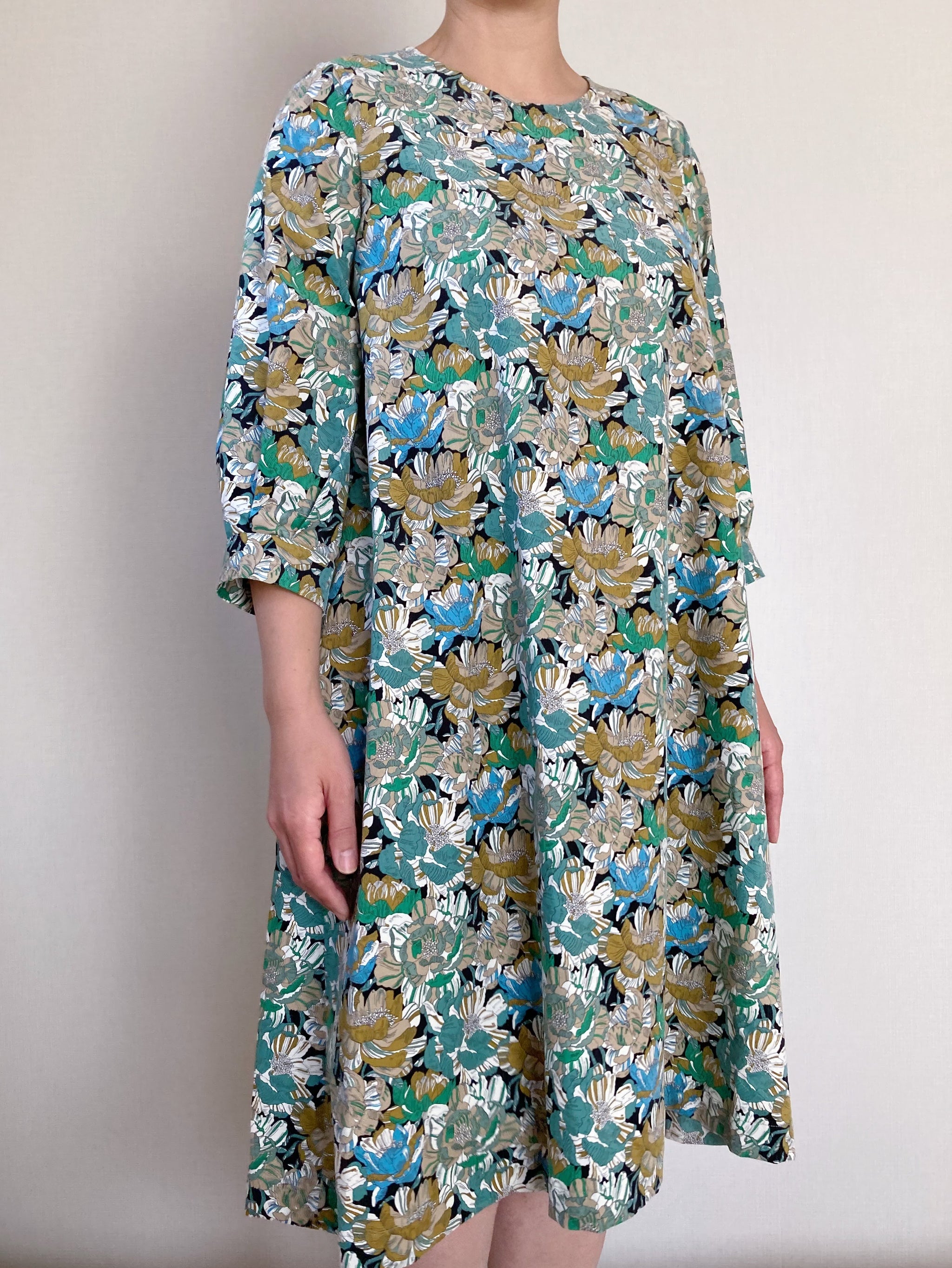 リバティ コーデュロイワンピース